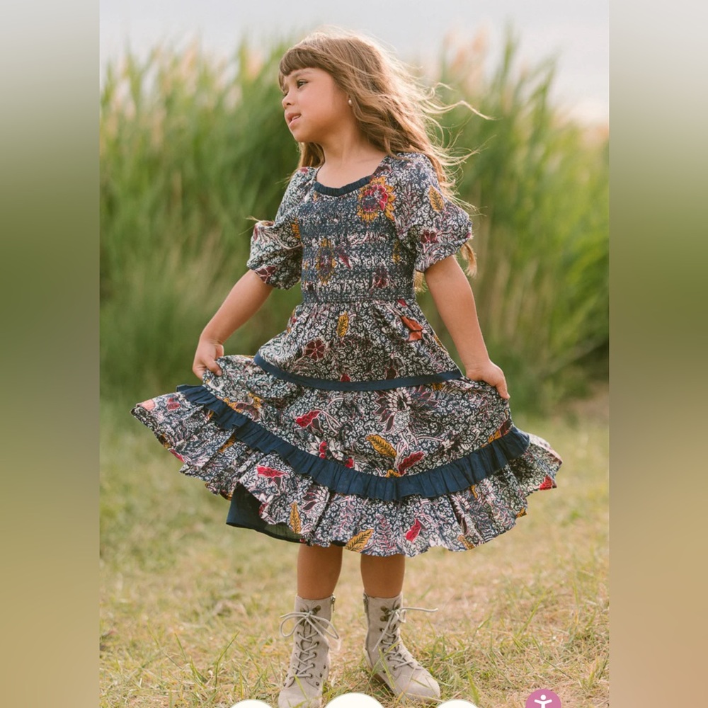 MINI ROSELYN DRESS IN NAVY FLORAL- Toddler 4/5- TAGS REMOVED